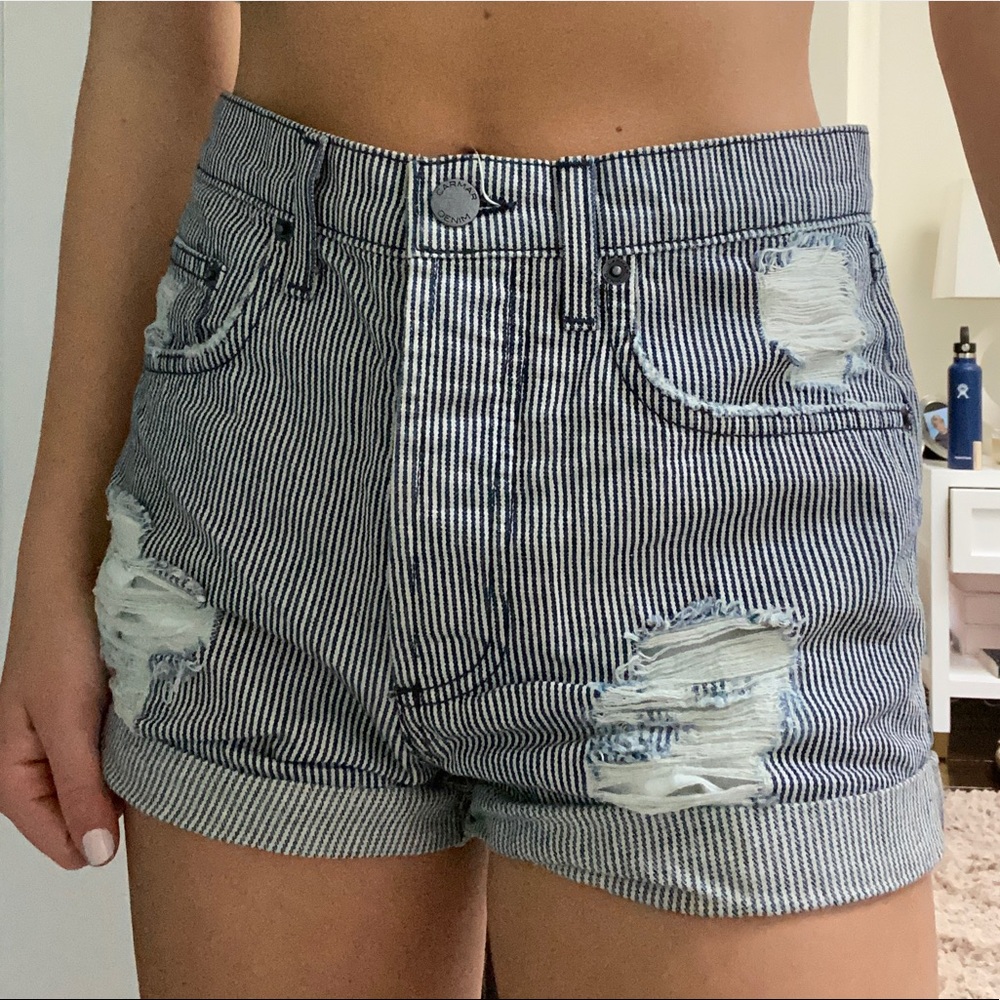 striped shorts